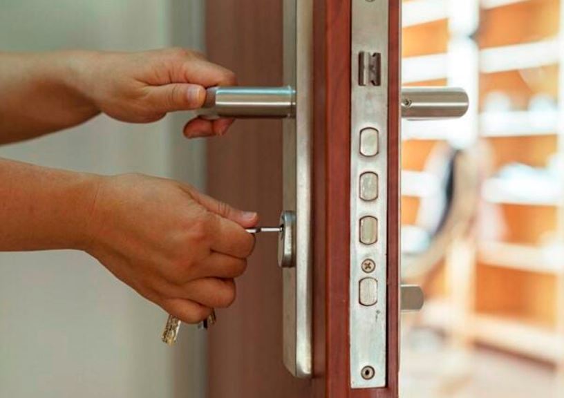 apertura puerta de seguridad Tarragona RC instalar puertas de seguridad Tarragona Rapid Cerrajeros